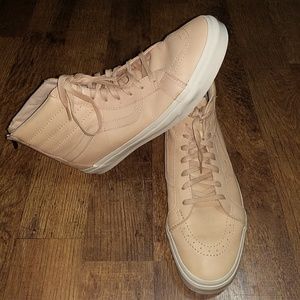 VANS leather zip Sk8-Hi, size 11M, Peach